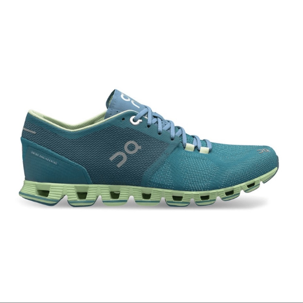 On Running Women’s Cloud X